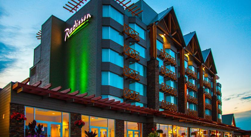 Edmonton Hotel & Convention Center Едмонтон Екстер'єр фото