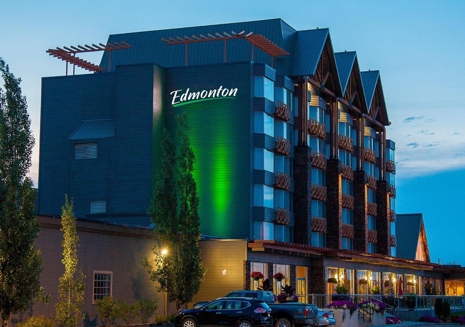 Edmonton Hotel & Convention Center Едмонтон Екстер'єр фото